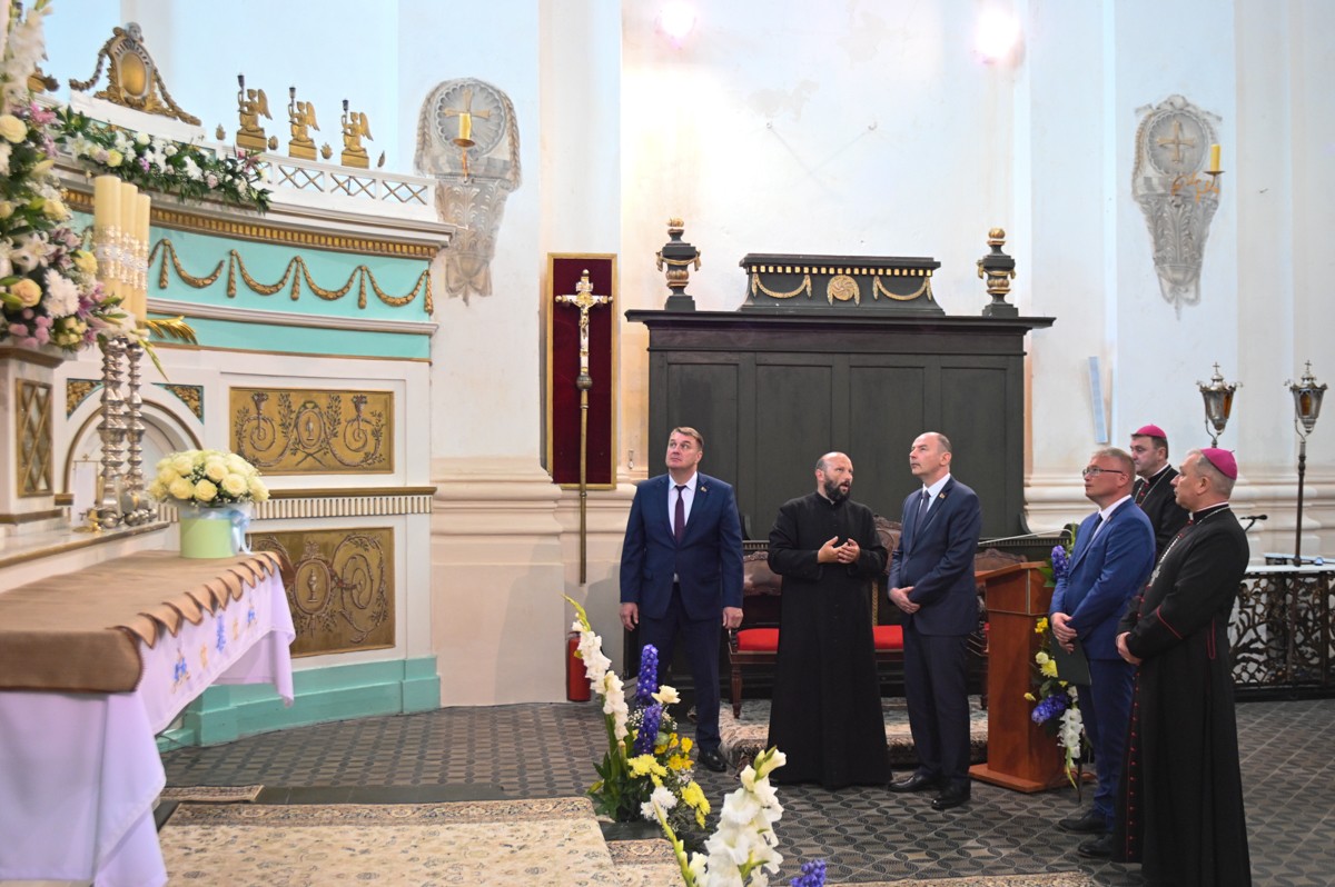 Фота Віктара Ведзеня